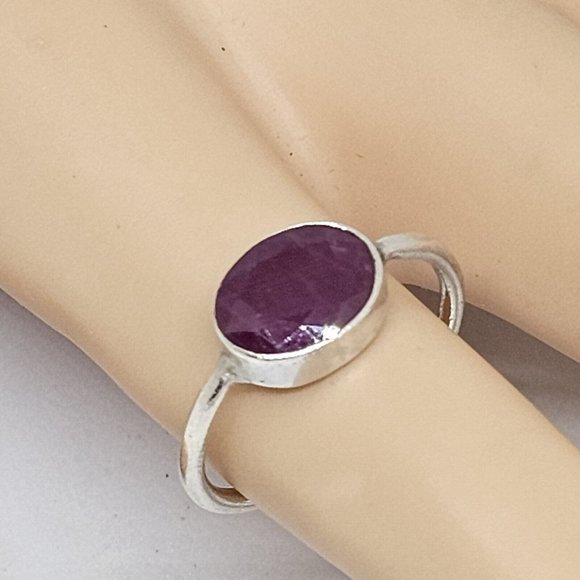 925 Sterling Silver - Natural Ruby Gemstone Ring Size 8.5 - Picture 8 of 14